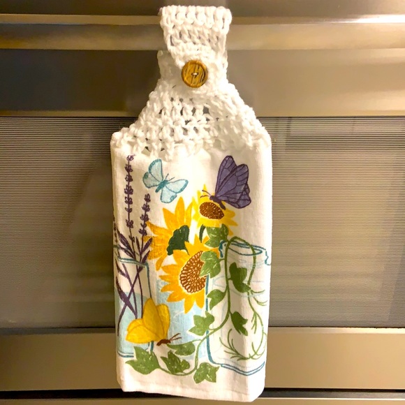 Hand Crafted Crocheted Top Butterflies Hanging Kitchen or Bathroom Hand Towels - Picture 5 of 7